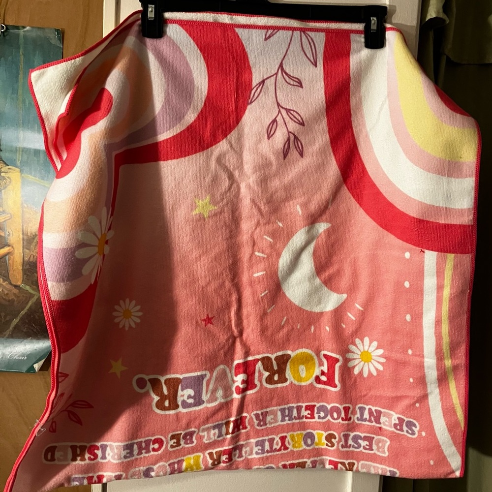 Dear Nana Pink Graphic Towel Set - Picture 3 of 3